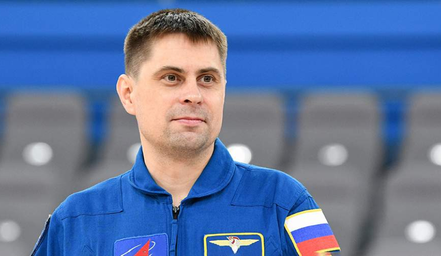 Космонавт Андрей Федяев из Верхней Туры приготовил борщ для коллег перед стартом миссии Crew-12